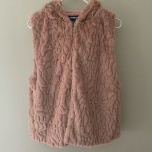 💕 Beautiful Express pink vest! Brand new! 💕